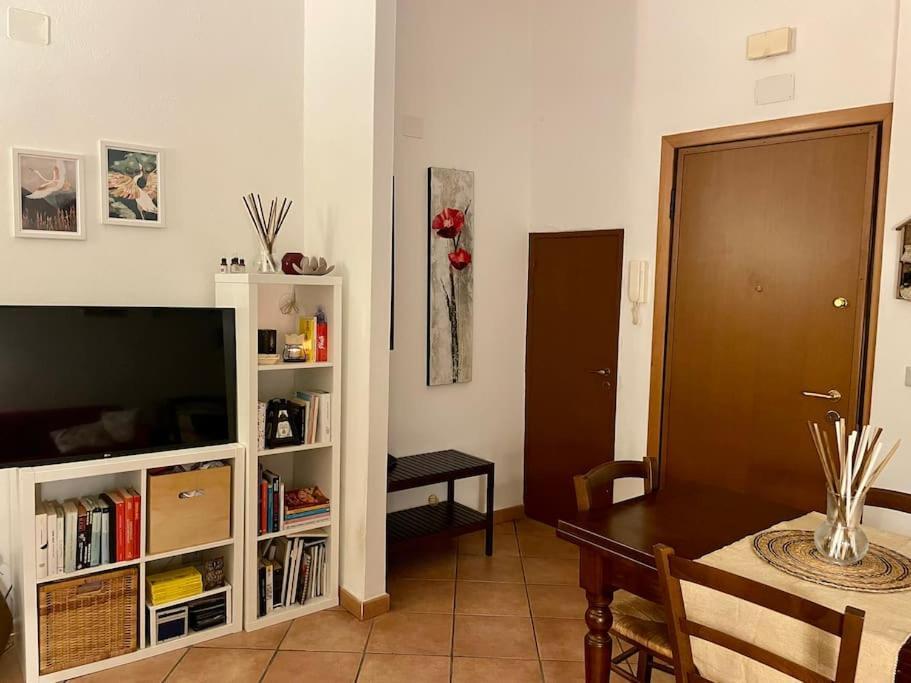 “A Ca Di Amelia” Apartment Savona Bagian luar foto