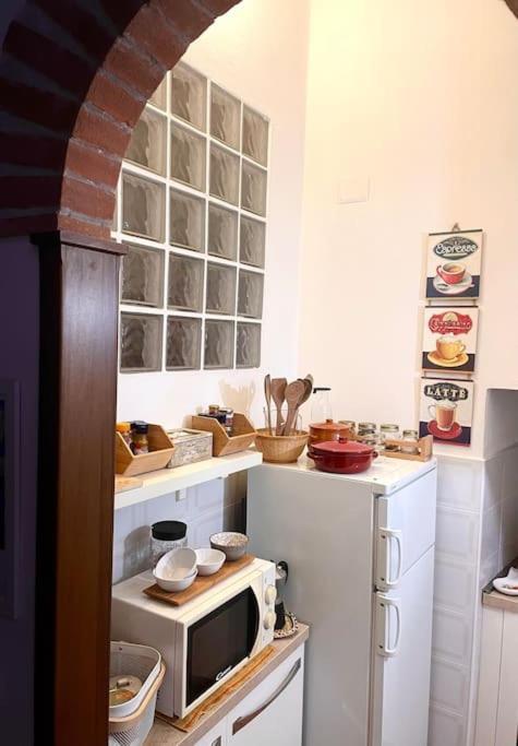 “A Ca Di Amelia” Apartment Savona Bagian luar foto